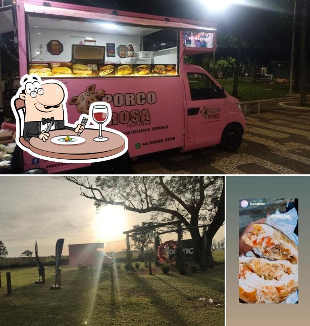 A ilustração da comida e exterior no Porco Rosa food truck