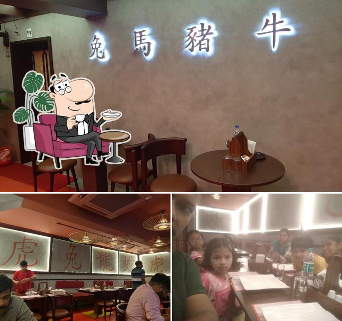 The interior of Chiyang Chinese Restaurant