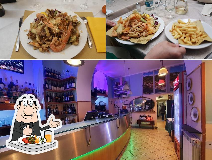 Еда и барная стойка в Ristorante bar il gelsomino