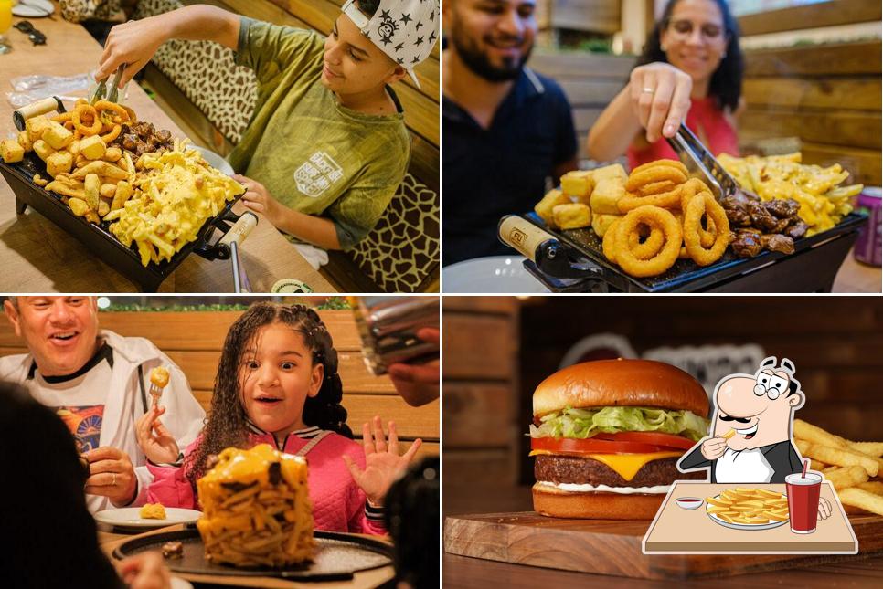 Batata frita em Mundo Animal Lanchonete Temática Atibaia - Comidas e Bebidas