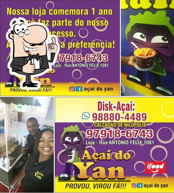 See this pic of Açaí do Yan