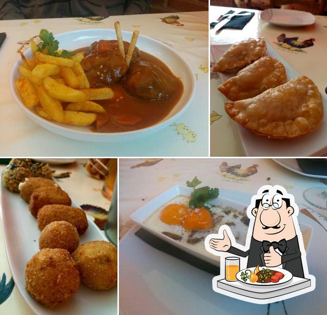 Еда в "Restaurante "El Gallinero" Tapas & Copas"