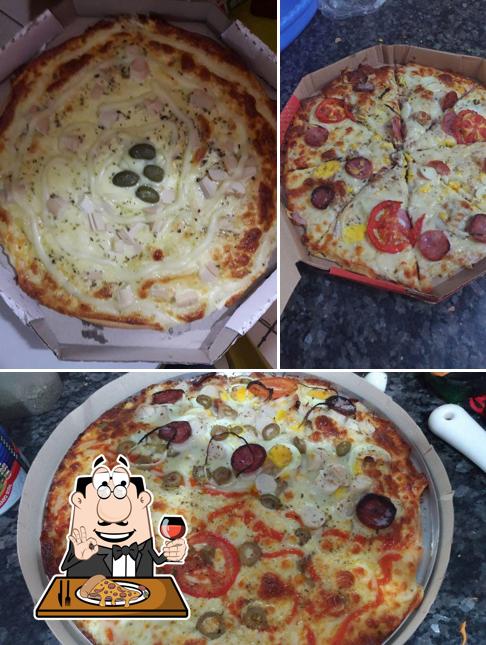 Peça diferentes tipos de pizza