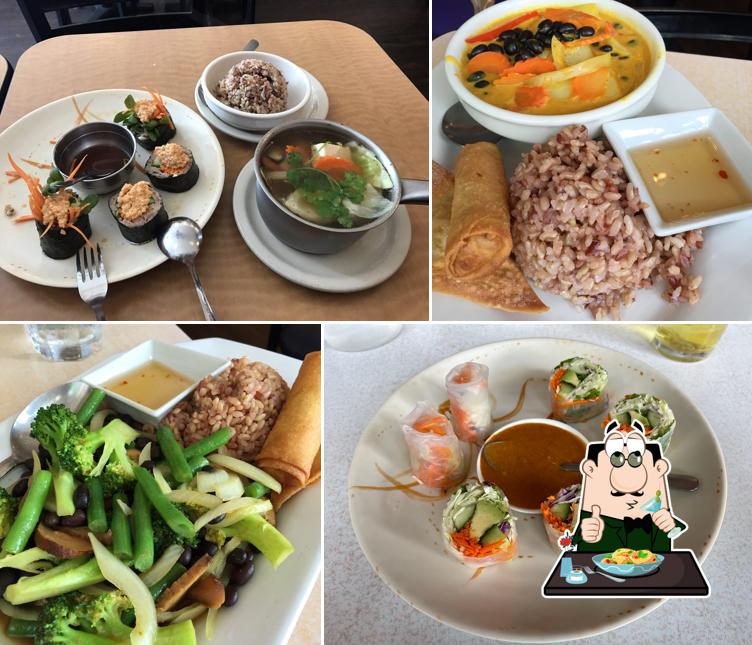 Red Curry Vegan Kitchen in Flagstaff - Restaurant menu and reviews