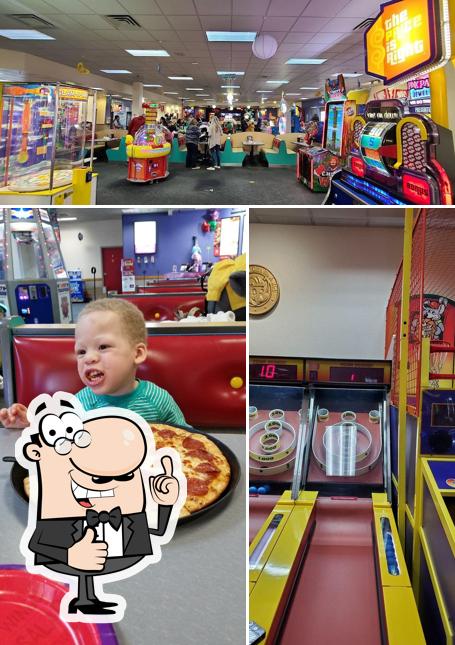 Chuck E. Cheese in Miamisburg - Restaurant menu and reviews