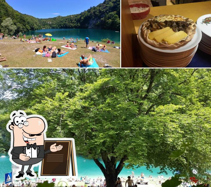 La foto della esterno e cibo di Pizzeria "Ai Tre Faggi" Ristorante
