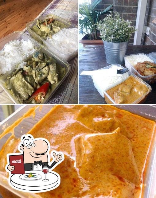Еда в "Thai Ways"