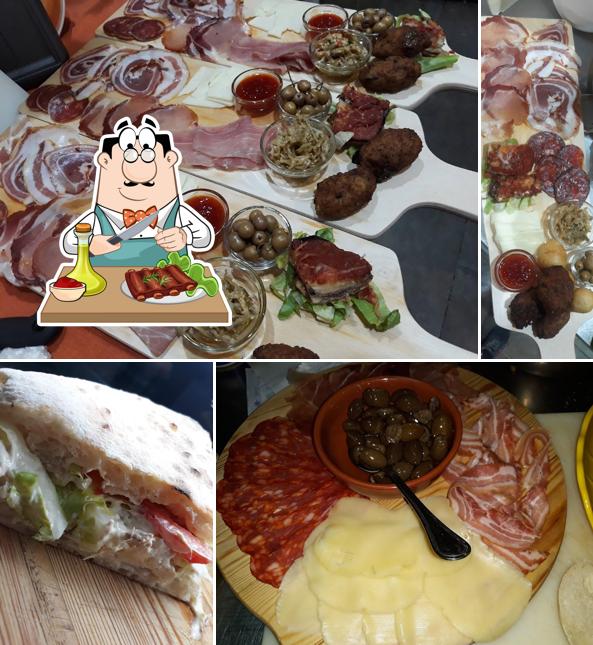 Try out meat meals at Papla piadineria