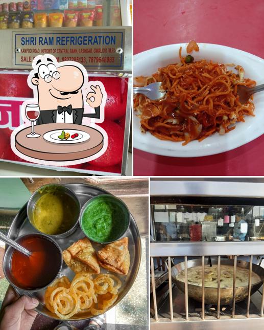 Food at Shri Ram misthan bhandar