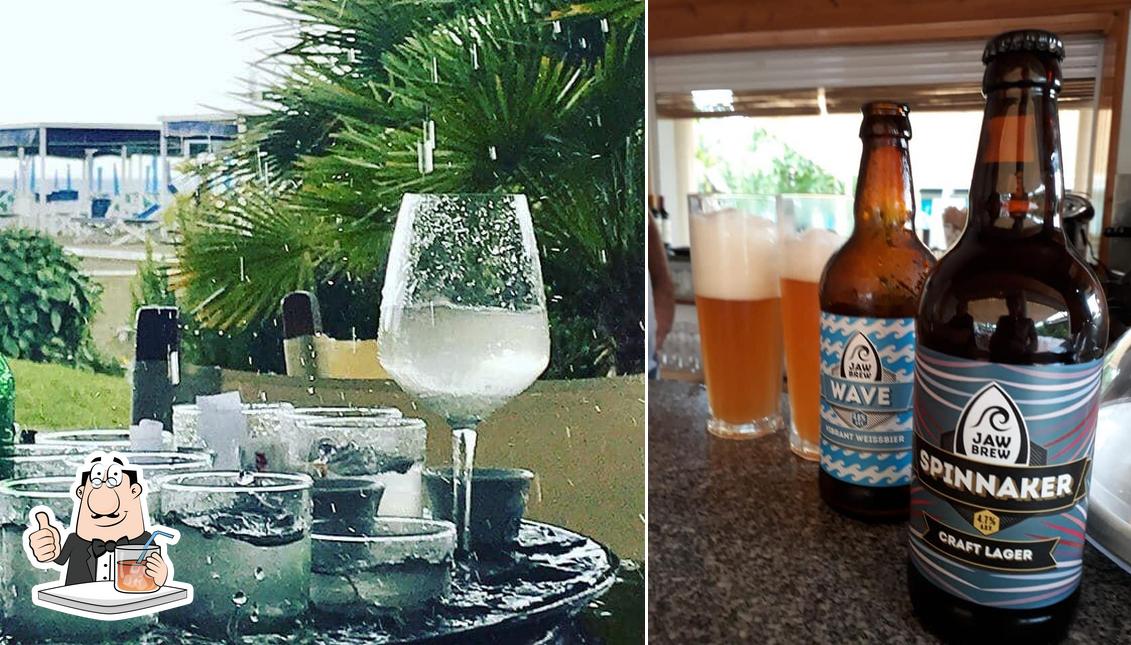 Goditi un drink dal menu