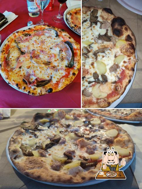 Scegli tra le svariate varianti di pizza