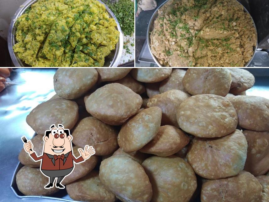 Meals at Gudiya Samosa Kachori House