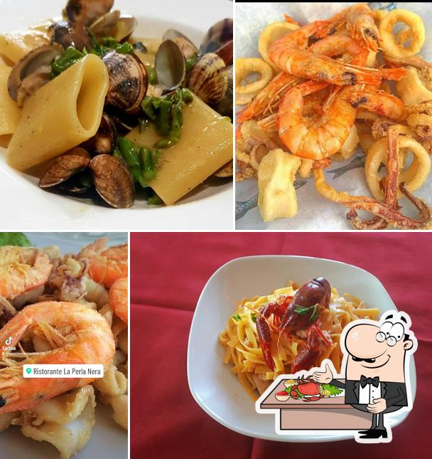 Prenditi tra i vari piatti di mare offerti a La Perla Nera Ristorante Pizzeria