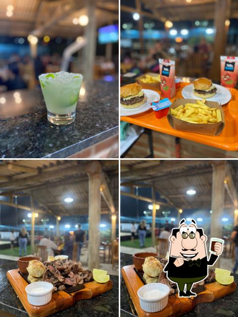 Desfrute de um drinque no Arena Grill Cunha - Steak & Soccer