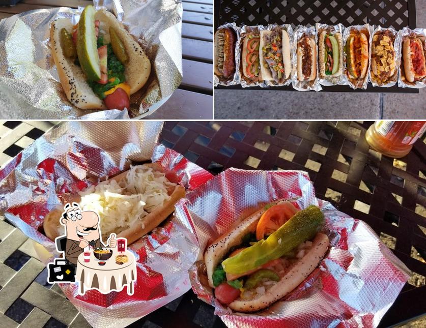 Food at Duff's Doggz