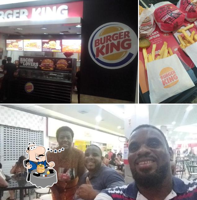 A imagem da comida e interior no Burger King