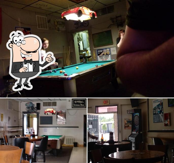 Corner Bar in Grandview Restaurant reviews