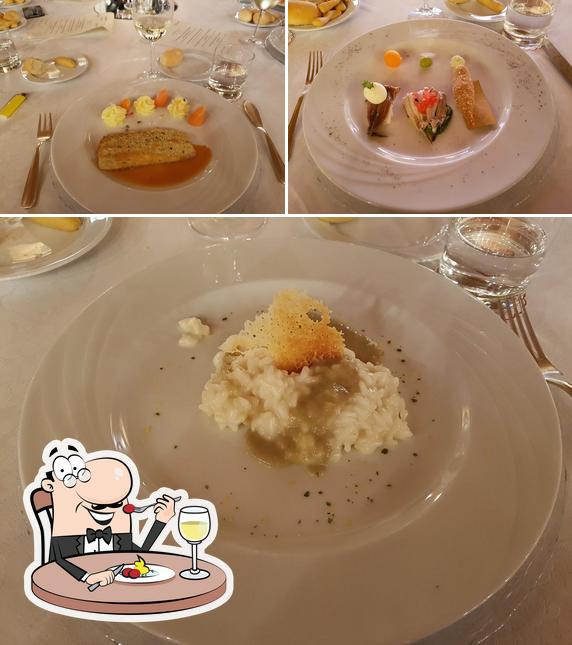 Platti al Ristorante Maitù
