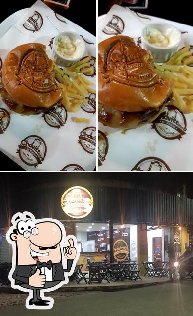 See the picture of Chavittos burger