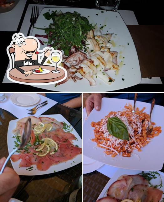 Cibo al Enoteca "La Strada del Vino di Marsala"