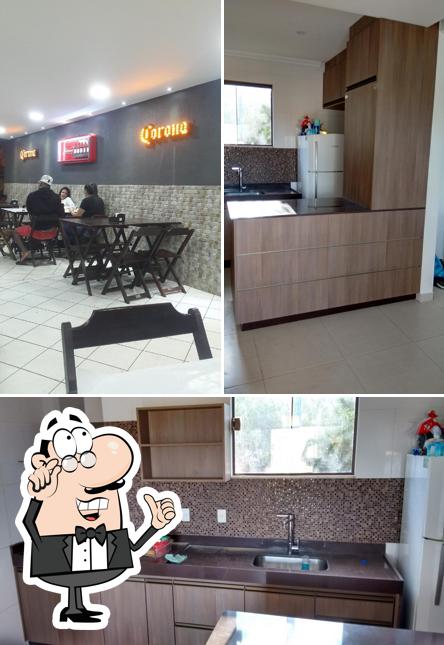 O interior do LANCHONETE E PIZZARIA DO BOLINHO