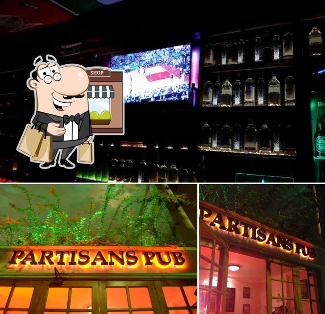 Confira a ilustração mostrando exterior e balcão de bar no PARTISANS PUB