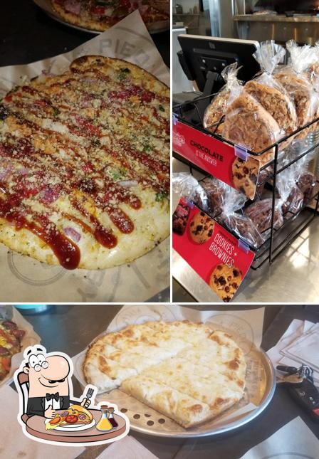Get pizza at Pieology Pizzeria Main St, Hesperia, CA