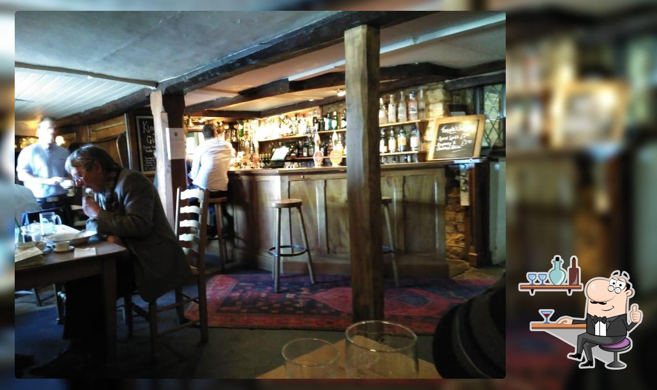 Find the best place to eat in ShiptonunderWychwood, autumn 2024