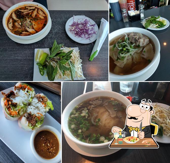 Pho Bistreaux, 5359 Mounes St in Elmwood Restaurant menu and reviews