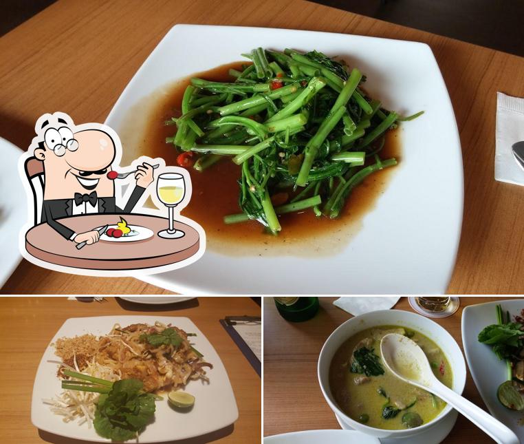 Basil Thai Kitchen Turtle Village restaurant, Mai Khao Restaurant reviews