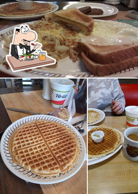Waffle House 894, 411 N Cedar Bluff Rd in Knoxville Restaurant menu