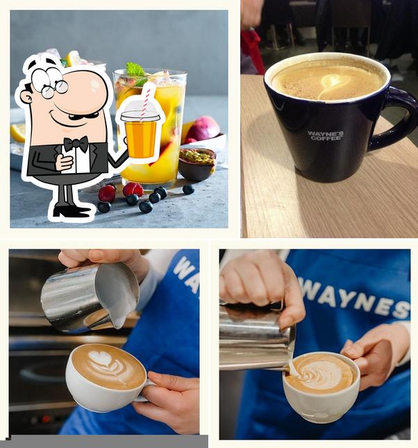 Насладитесь напитками в атмосфере "Waynes Coffee"