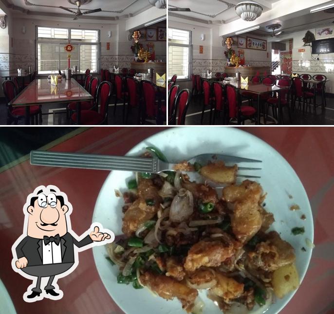 Hongkong Chinese Restaurant is distinguished by interior and food