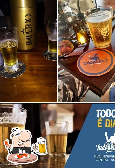 Você pode tomar uma tulipa de cerveja leve ou escura