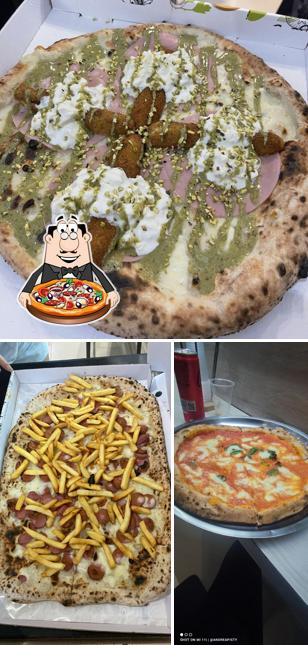 Prenditi una pizza a Pizzeria Lievito Madre Pagani