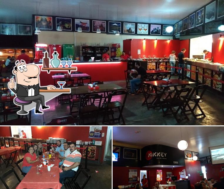 Veja imagens do interior do Nikkey Sushi Bar e Petiscaria