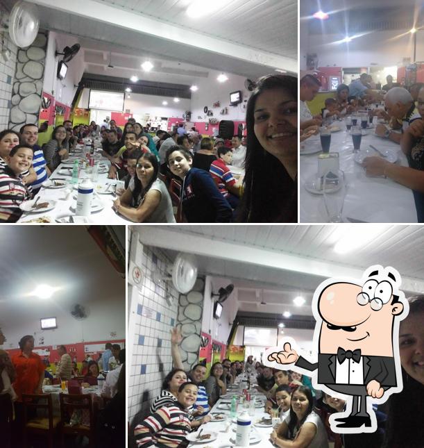 O interior do Pizzaria La Family