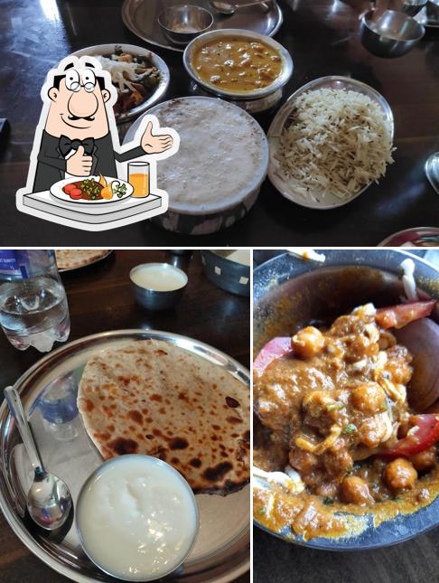 Food at Gurukirpa Haveli Dhaba