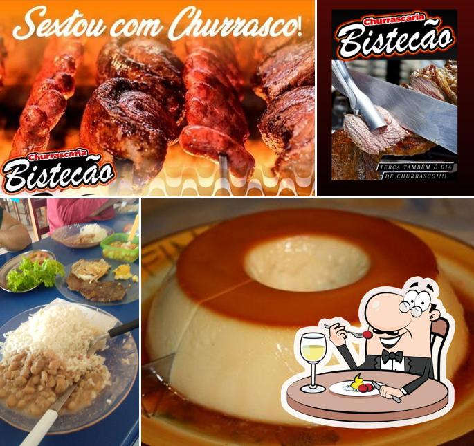 Comida em Churrascaria Bistecão