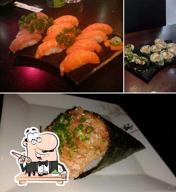 No Enkai, você pode provar sushi
