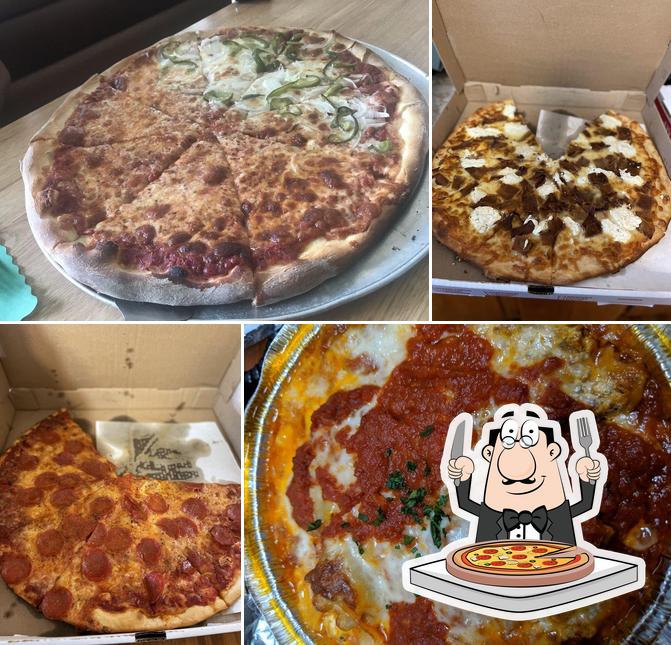 Bella Luna Pizza in Meriden Restaurant menu and reviews