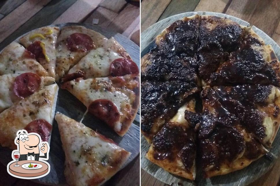 Comida em Pizza na Pedra