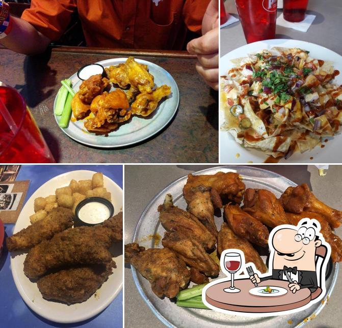 Meals at Pluckers Wing Bar