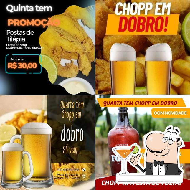 A bebida e comida do restaurante
