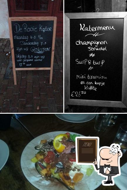 Among various things one can find blackboard and food at De Rooie Kater Eelde