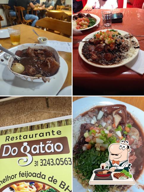 Peça refeições de carne no Restaurante do Gatão