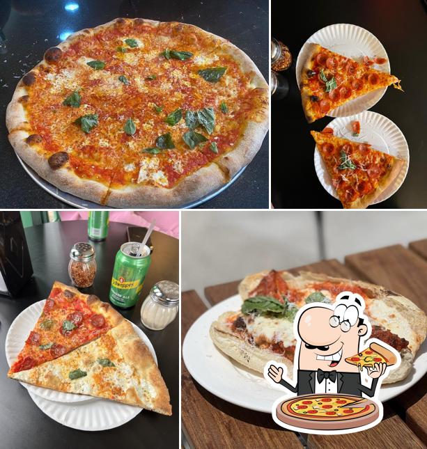 Order pizza at Lucia Pizza Of Avenue X