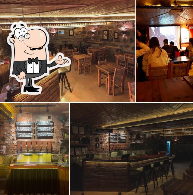 O interior do Nosferatu Pub