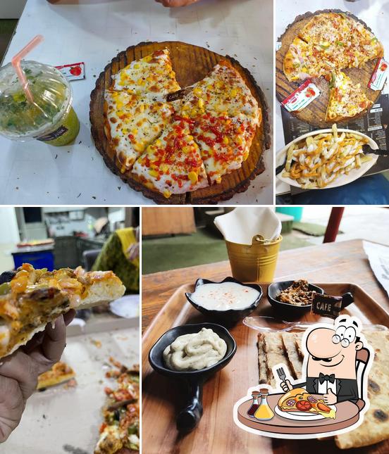 Order pizza at Cafe Junk Delhi