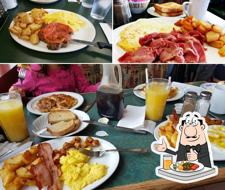 Skyway Jack's Breakfast & Lunch, 6461 Mississauga Rd in Mississauga